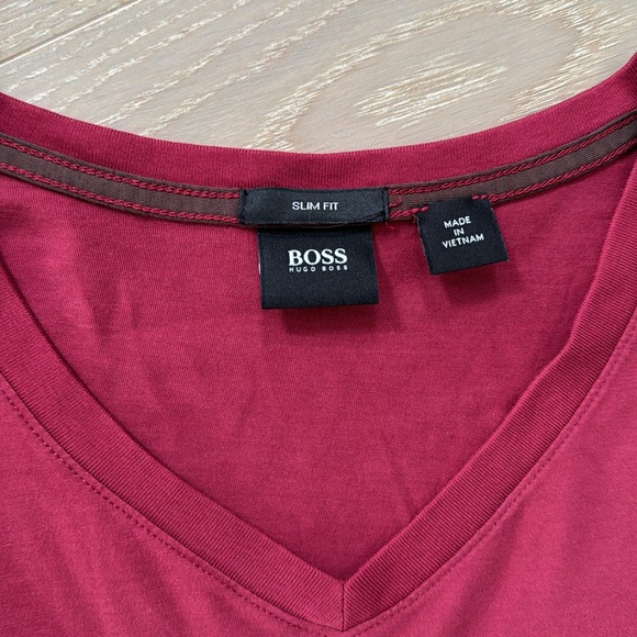 BOSS T-shirt for men in dark red - Picture 2 of 2